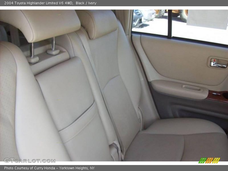 Black / Ivory 2004 Toyota Highlander Limited V6 4WD