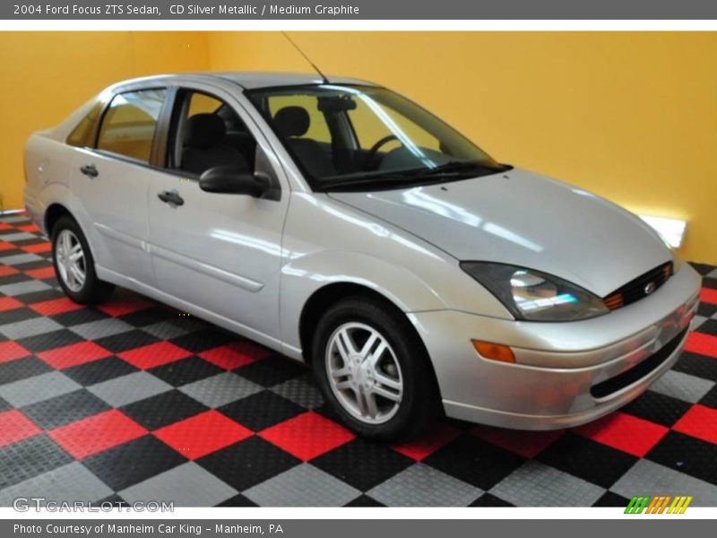 CD Silver Metallic / Medium Graphite 2004 Ford Focus ZTS Sedan