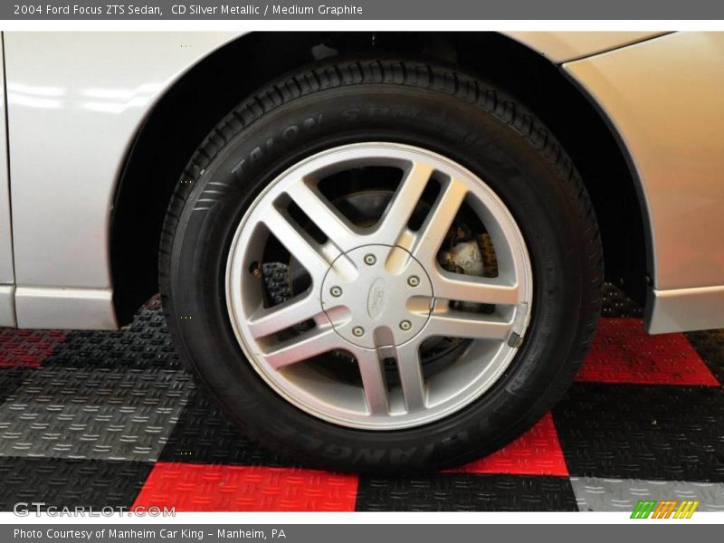 CD Silver Metallic / Medium Graphite 2004 Ford Focus ZTS Sedan