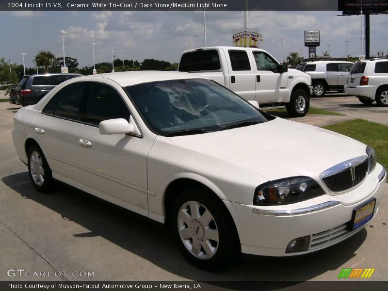 Ceramic White Tri-Coat / Dark Stone/Medium Light Stone 2004 Lincoln LS V6