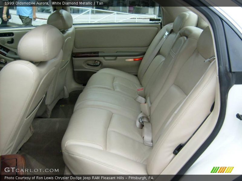 White Diamond Metallic / Tan 1999 Oldsmobile Aurora