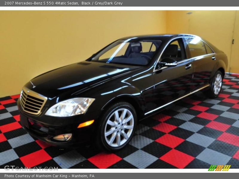 Black / Grey/Dark Grey 2007 Mercedes-Benz S 550 4Matic Sedan
