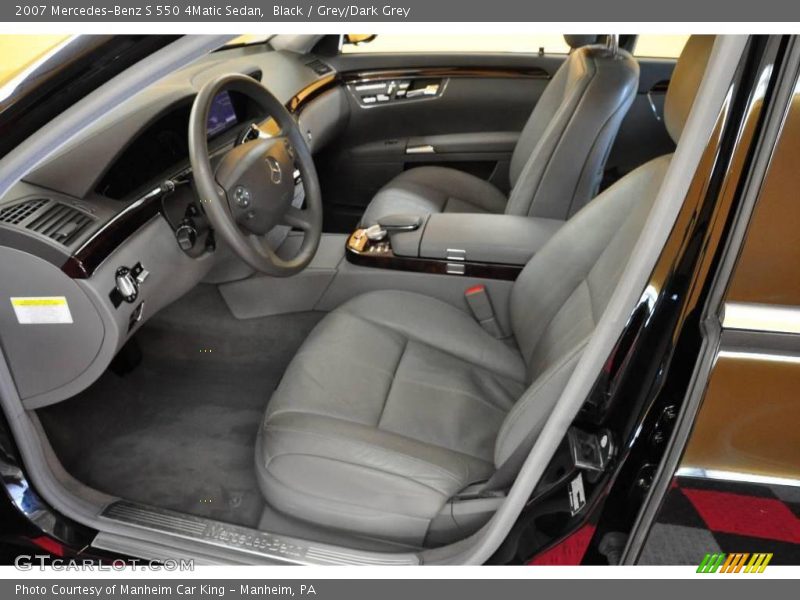 Black / Grey/Dark Grey 2007 Mercedes-Benz S 550 4Matic Sedan