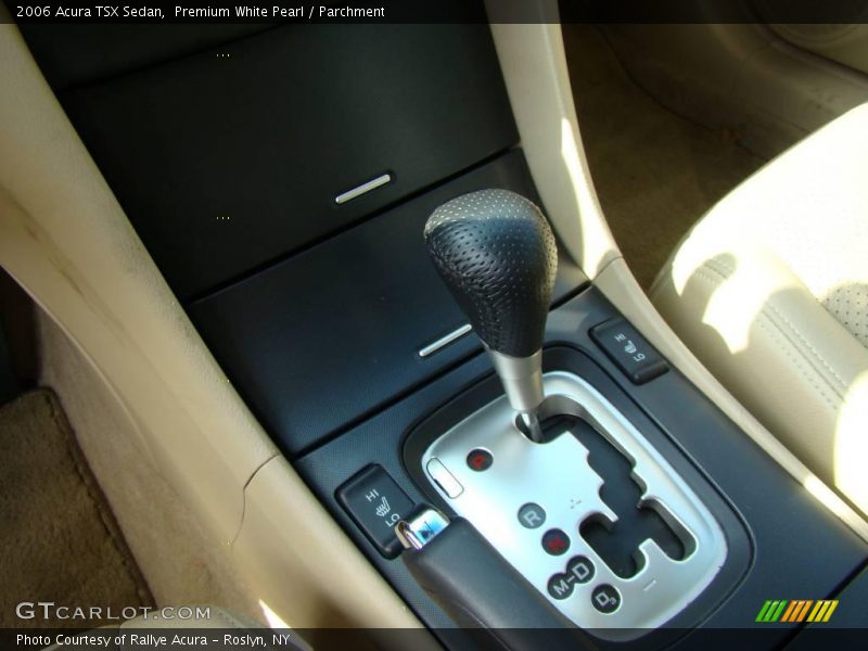 Premium White Pearl / Parchment 2006 Acura TSX Sedan