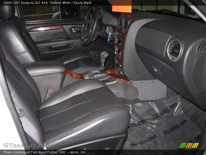 Summit White / Ebony Black 2006 GMC Envoy XL SLT 4x4