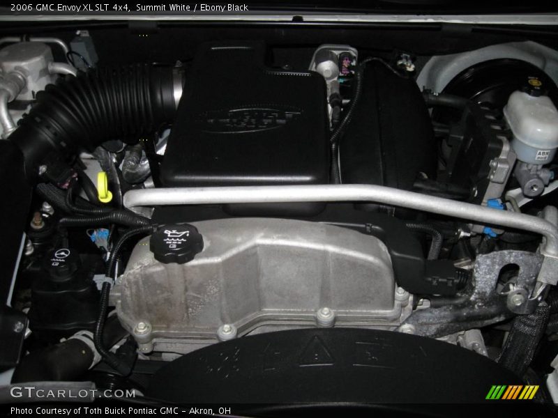 Summit White / Ebony Black 2006 GMC Envoy XL SLT 4x4