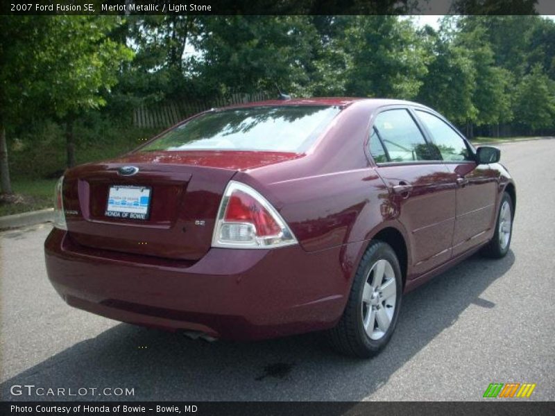 Merlot Metallic / Light Stone 2007 Ford Fusion SE