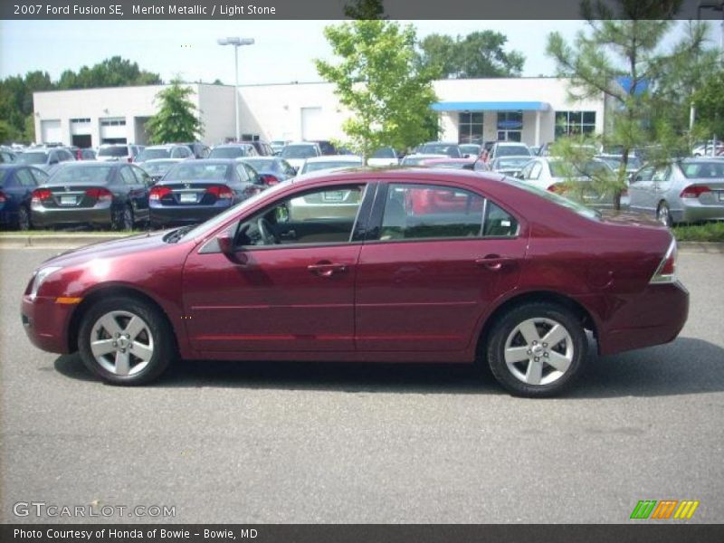 Merlot Metallic / Light Stone 2007 Ford Fusion SE