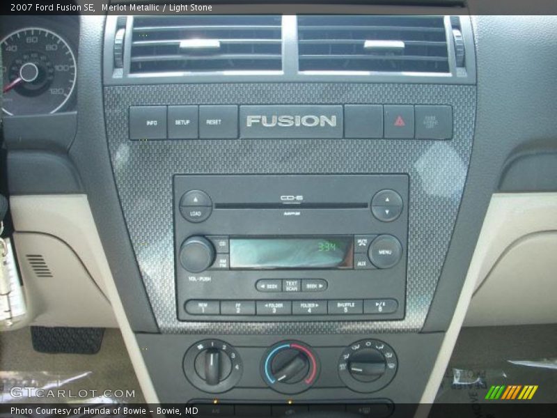 Merlot Metallic / Light Stone 2007 Ford Fusion SE