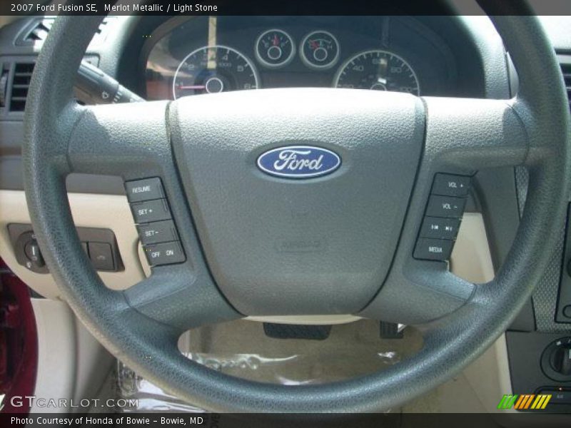 Merlot Metallic / Light Stone 2007 Ford Fusion SE