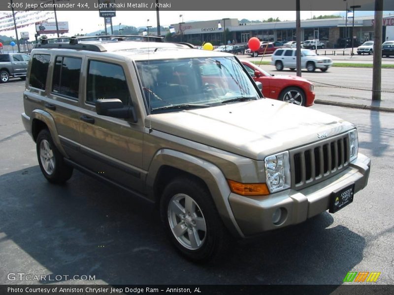 Light Khaki Metallic / Khaki 2006 Jeep Commander 4x4