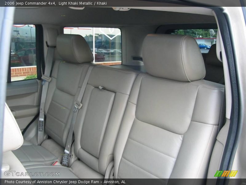 Light Khaki Metallic / Khaki 2006 Jeep Commander 4x4