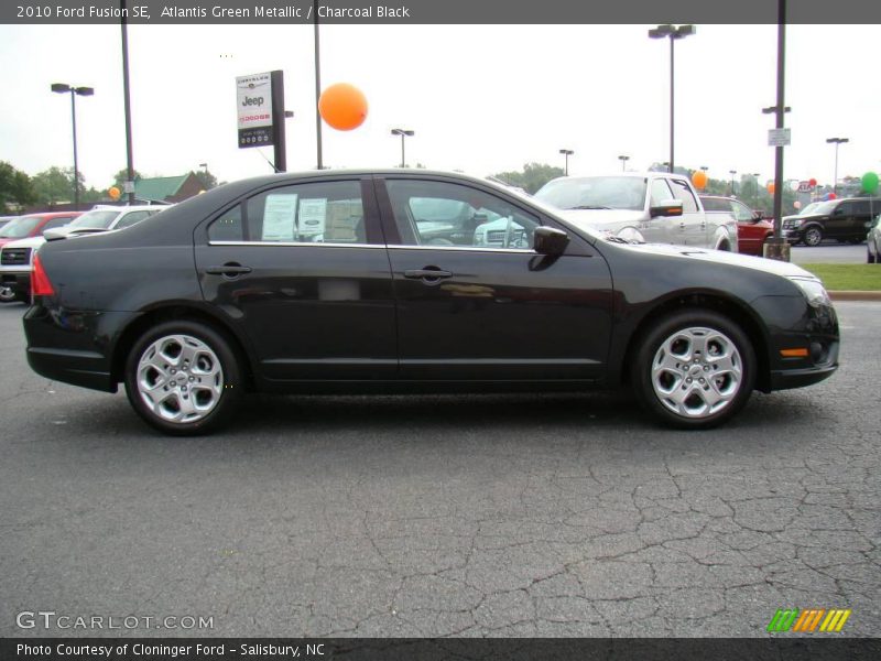 Atlantis Green Metallic / Charcoal Black 2010 Ford Fusion SE