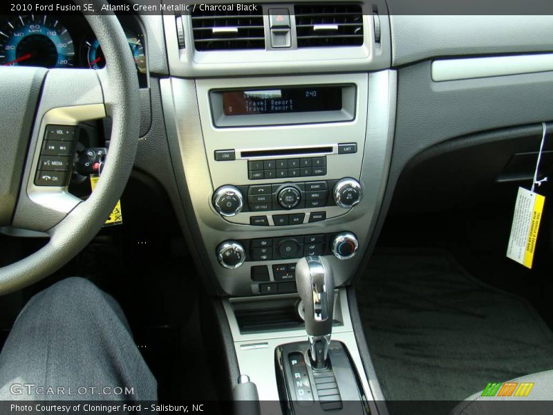 Atlantis Green Metallic / Charcoal Black 2010 Ford Fusion SE