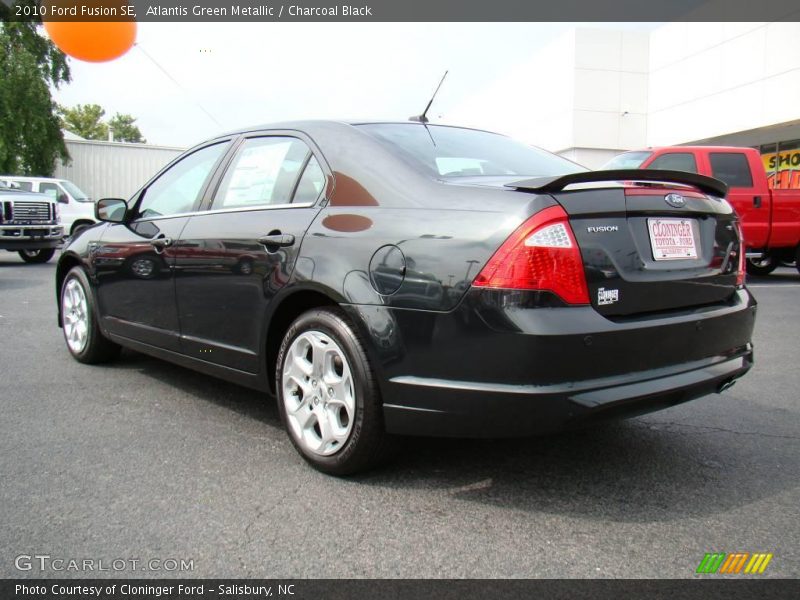 Atlantis Green Metallic / Charcoal Black 2010 Ford Fusion SE