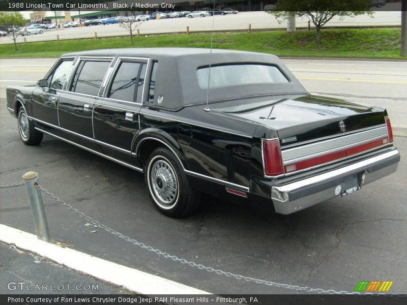 Black / Medium Gray 1988 Lincoln Town Car Limousine