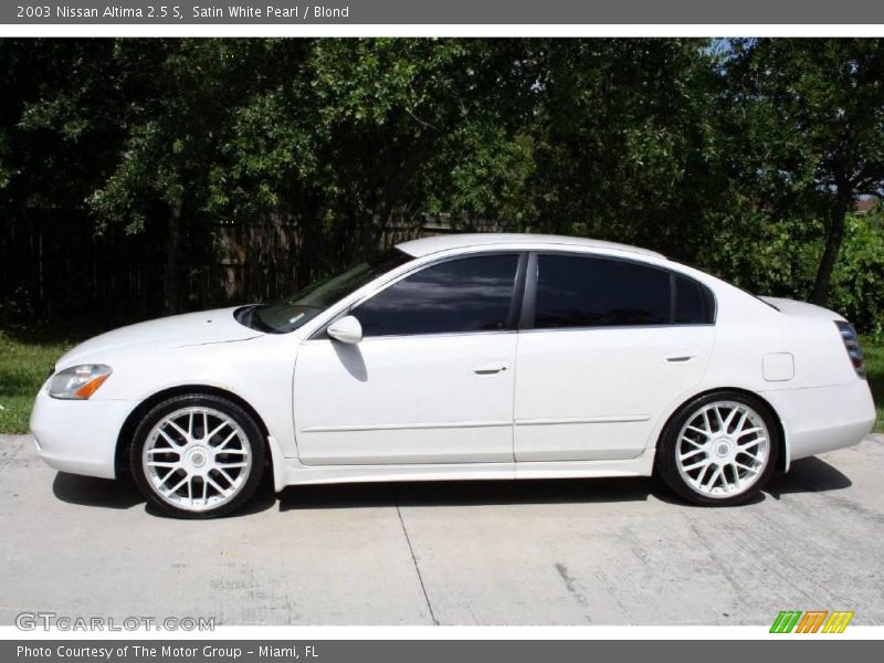 Satin White Pearl / Blond 2003 Nissan Altima 2.5 S