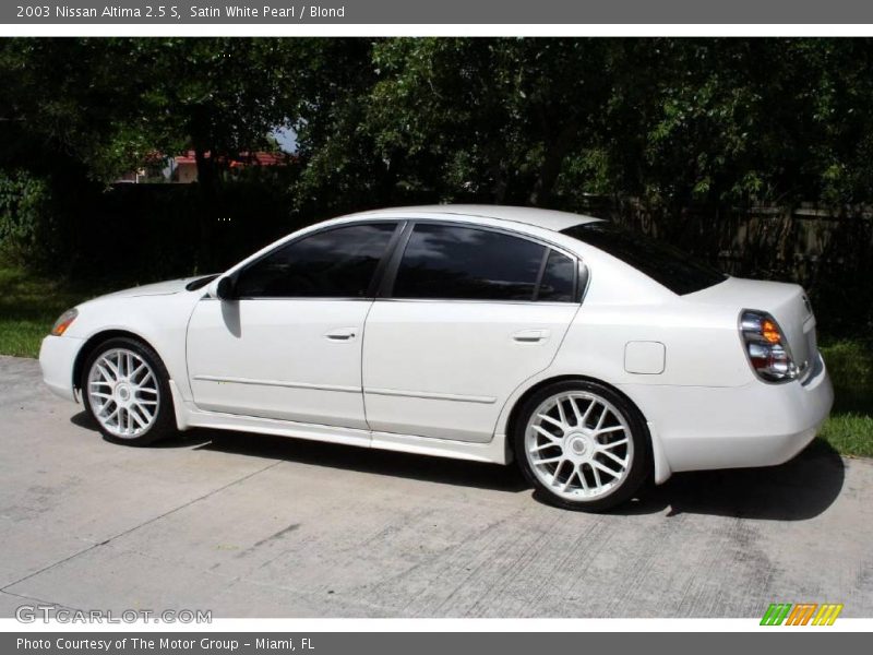 Satin White Pearl / Blond 2003 Nissan Altima 2.5 S