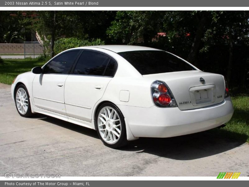 Satin White Pearl / Blond 2003 Nissan Altima 2.5 S