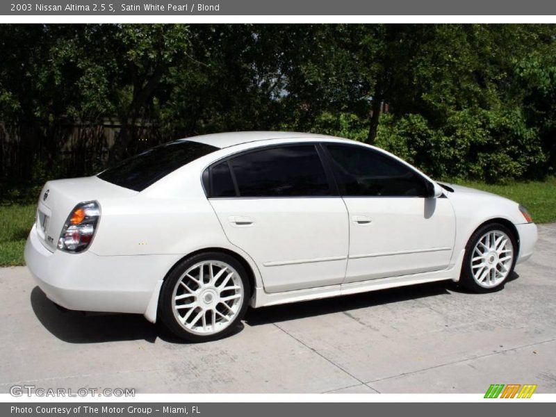 Satin White Pearl / Blond 2003 Nissan Altima 2.5 S