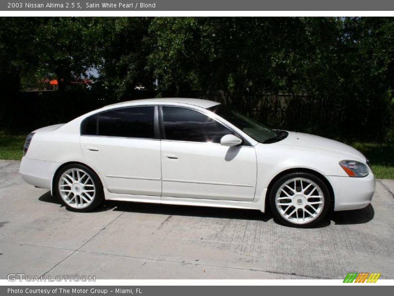 Satin White Pearl / Blond 2003 Nissan Altima 2.5 S