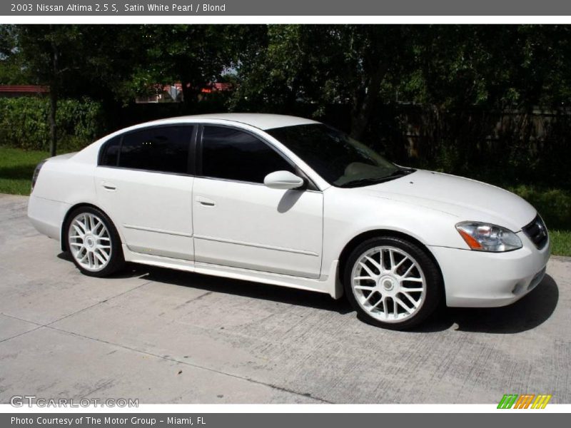 Satin White Pearl / Blond 2003 Nissan Altima 2.5 S
