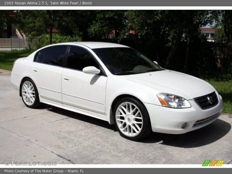 Satin White Pearl / Blond 2003 Nissan Altima 2.5 S