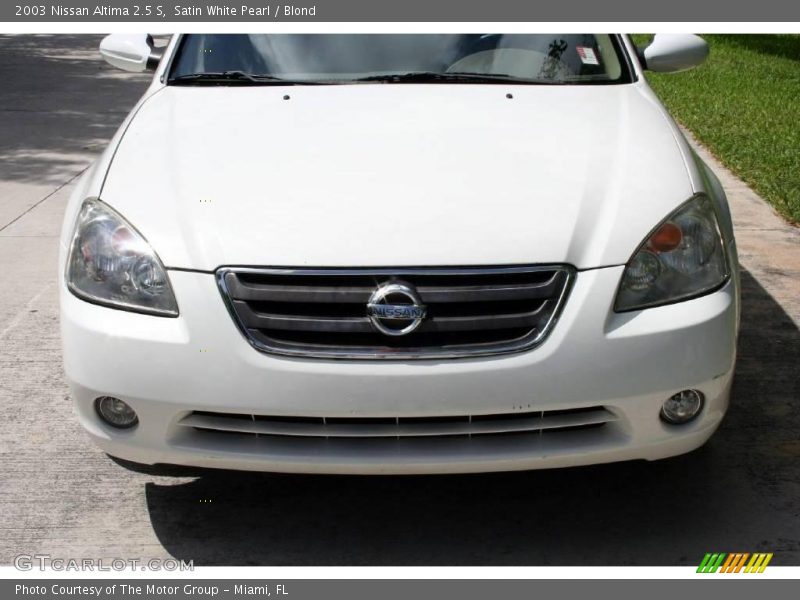 Satin White Pearl / Blond 2003 Nissan Altima 2.5 S