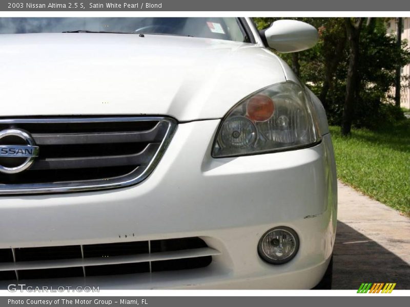 Satin White Pearl / Blond 2003 Nissan Altima 2.5 S