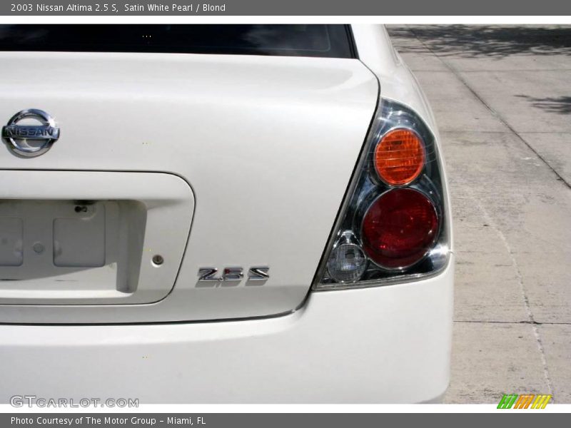 Satin White Pearl / Blond 2003 Nissan Altima 2.5 S