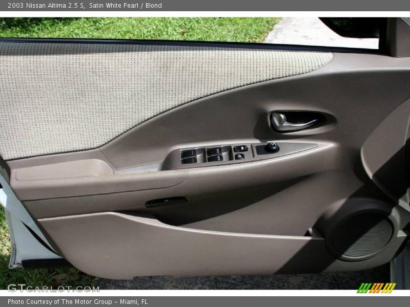 Satin White Pearl / Blond 2003 Nissan Altima 2.5 S
