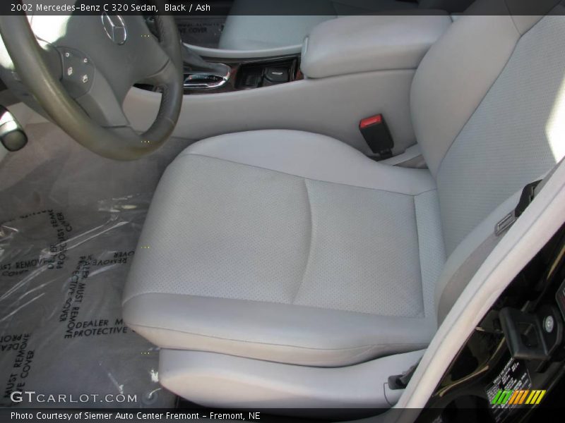 Black / Ash 2002 Mercedes-Benz C 320 Sedan