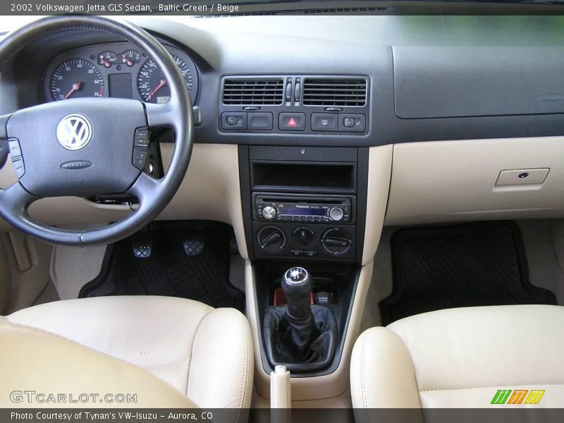 Baltic Green / Beige 2002 Volkswagen Jetta GLS Sedan