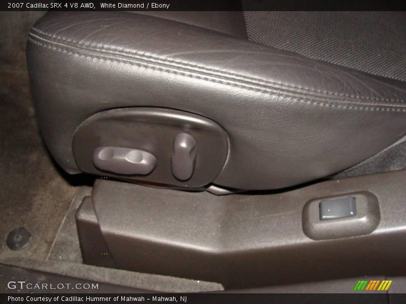 White Diamond / Ebony 2007 Cadillac SRX 4 V8 AWD