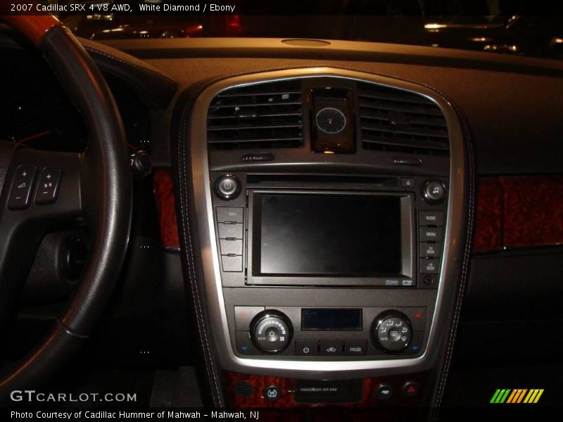White Diamond / Ebony 2007 Cadillac SRX 4 V8 AWD