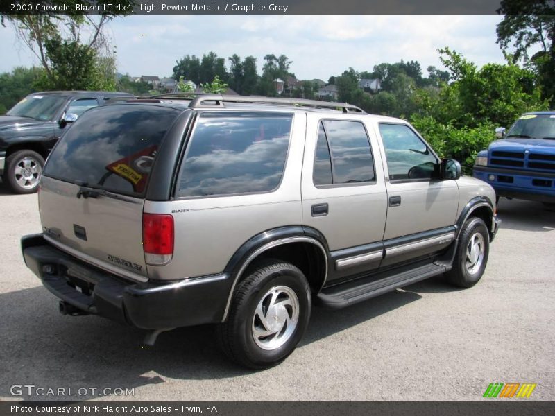 Light Pewter Metallic / Graphite Gray 2000 Chevrolet Blazer LT 4x4