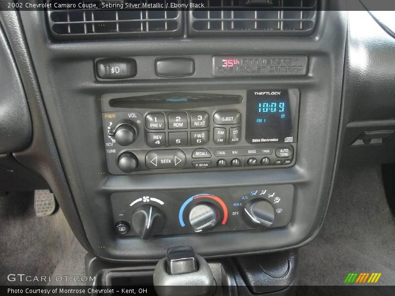 Sebring Silver Metallic / Ebony Black 2002 Chevrolet Camaro Coupe