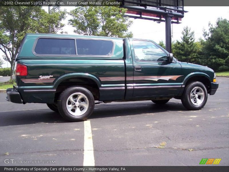 Forest Green Metallic / Graphite 2002 Chevrolet S10 LS Regular Cab