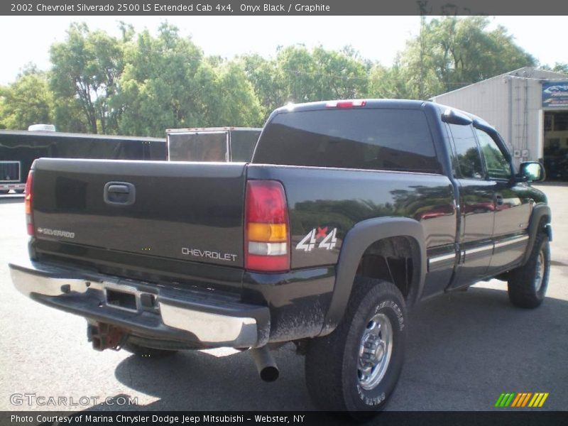 Onyx Black / Graphite 2002 Chevrolet Silverado 2500 LS Extended Cab 4x4