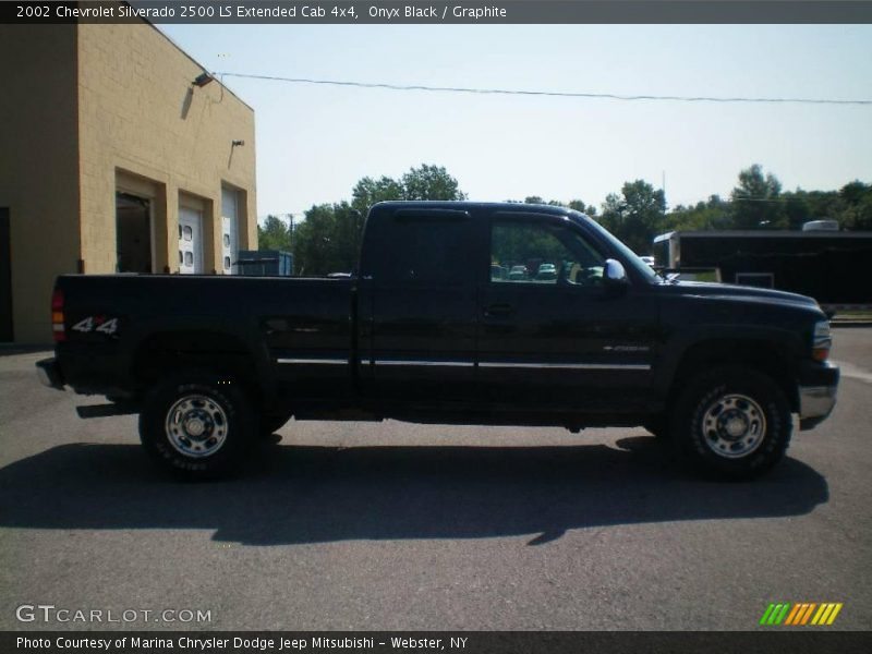 Onyx Black / Graphite 2002 Chevrolet Silverado 2500 LS Extended Cab 4x4