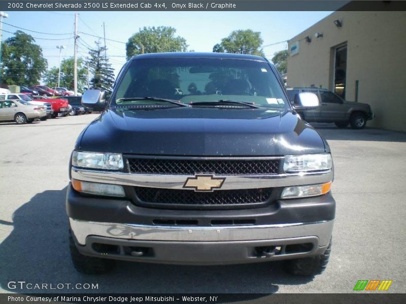 Onyx Black / Graphite 2002 Chevrolet Silverado 2500 LS Extended Cab 4x4