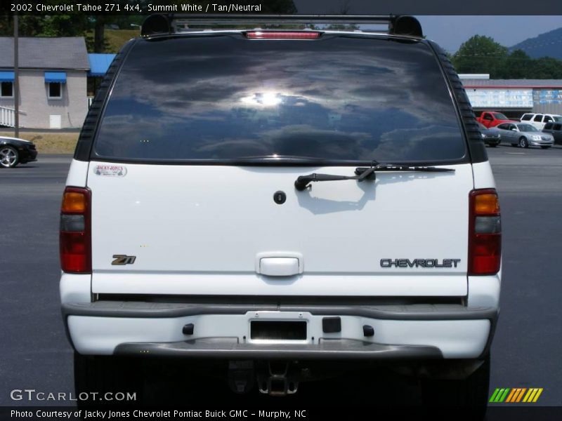 Summit White / Tan/Neutral 2002 Chevrolet Tahoe Z71 4x4