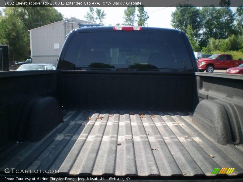 Onyx Black / Graphite 2002 Chevrolet Silverado 2500 LS Extended Cab 4x4