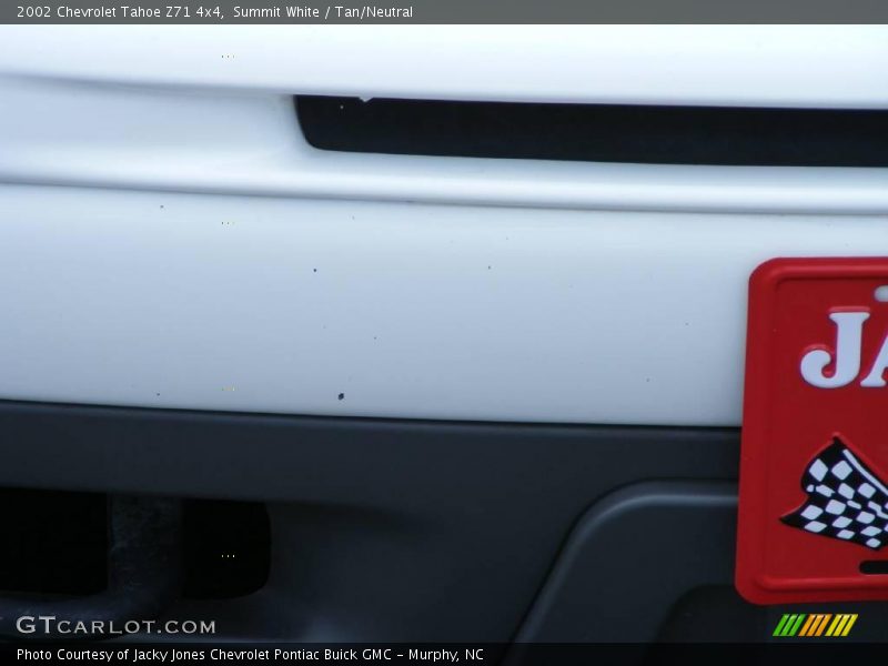 Summit White / Tan/Neutral 2002 Chevrolet Tahoe Z71 4x4