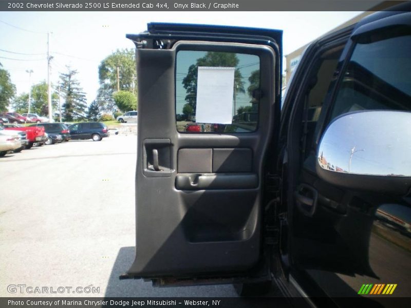 Onyx Black / Graphite 2002 Chevrolet Silverado 2500 LS Extended Cab 4x4