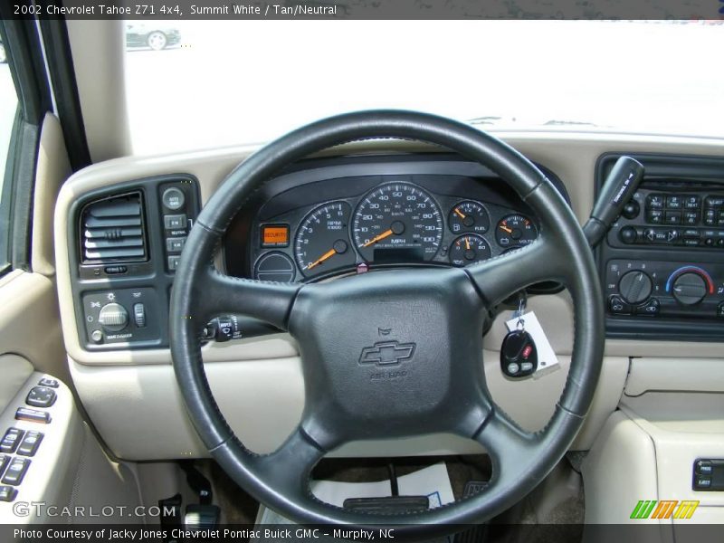 Summit White / Tan/Neutral 2002 Chevrolet Tahoe Z71 4x4