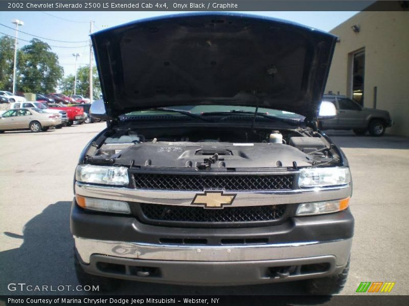 Onyx Black / Graphite 2002 Chevrolet Silverado 2500 LS Extended Cab 4x4