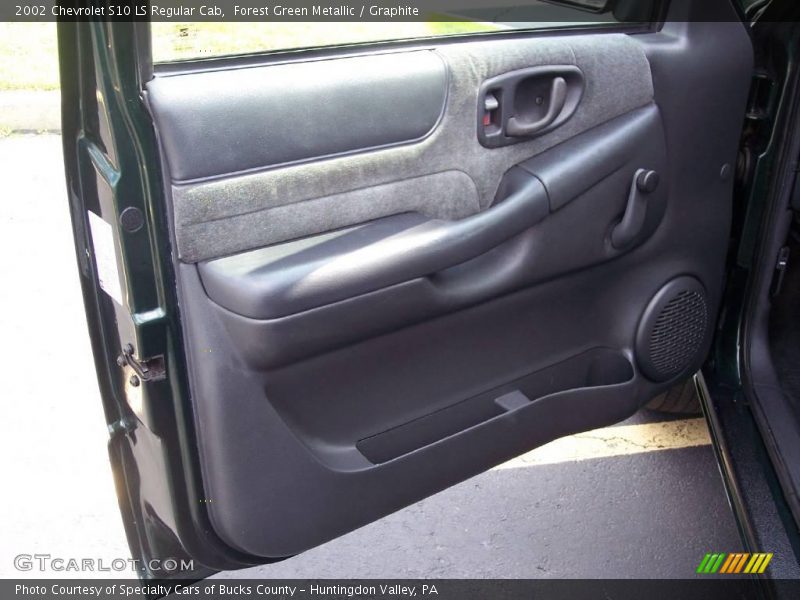 Forest Green Metallic / Graphite 2002 Chevrolet S10 LS Regular Cab