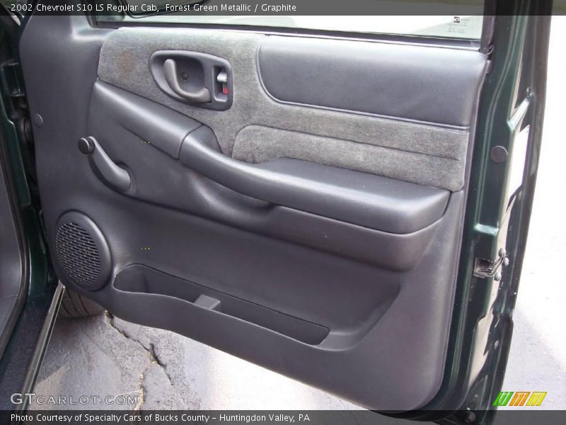 Forest Green Metallic / Graphite 2002 Chevrolet S10 LS Regular Cab