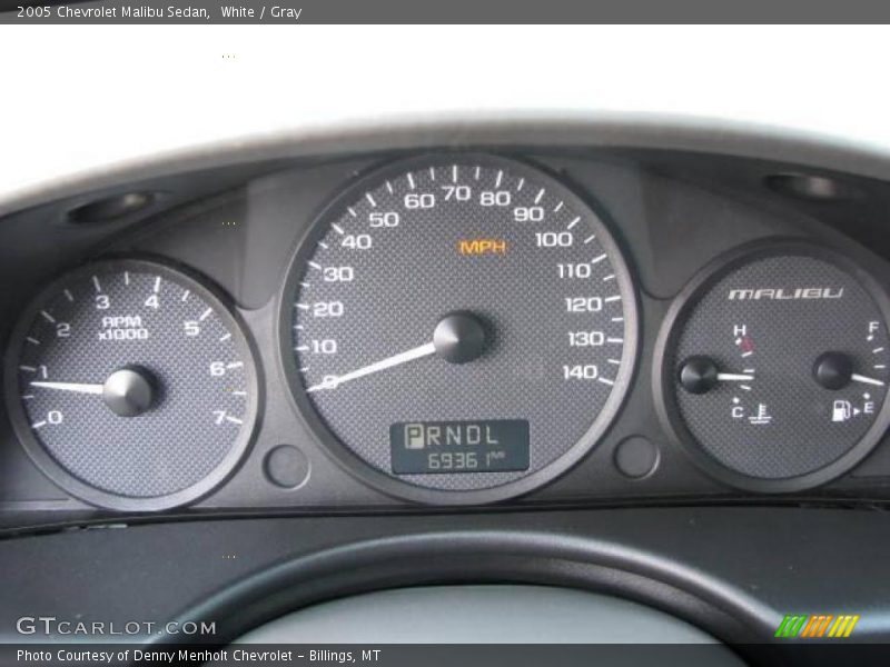 White / Gray 2005 Chevrolet Malibu Sedan